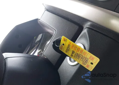 2017 Ram 1500 Laramie 4X4 5'7 Box z USA, uszkodzony, nr VIN 1C6RR7NT6HS660186